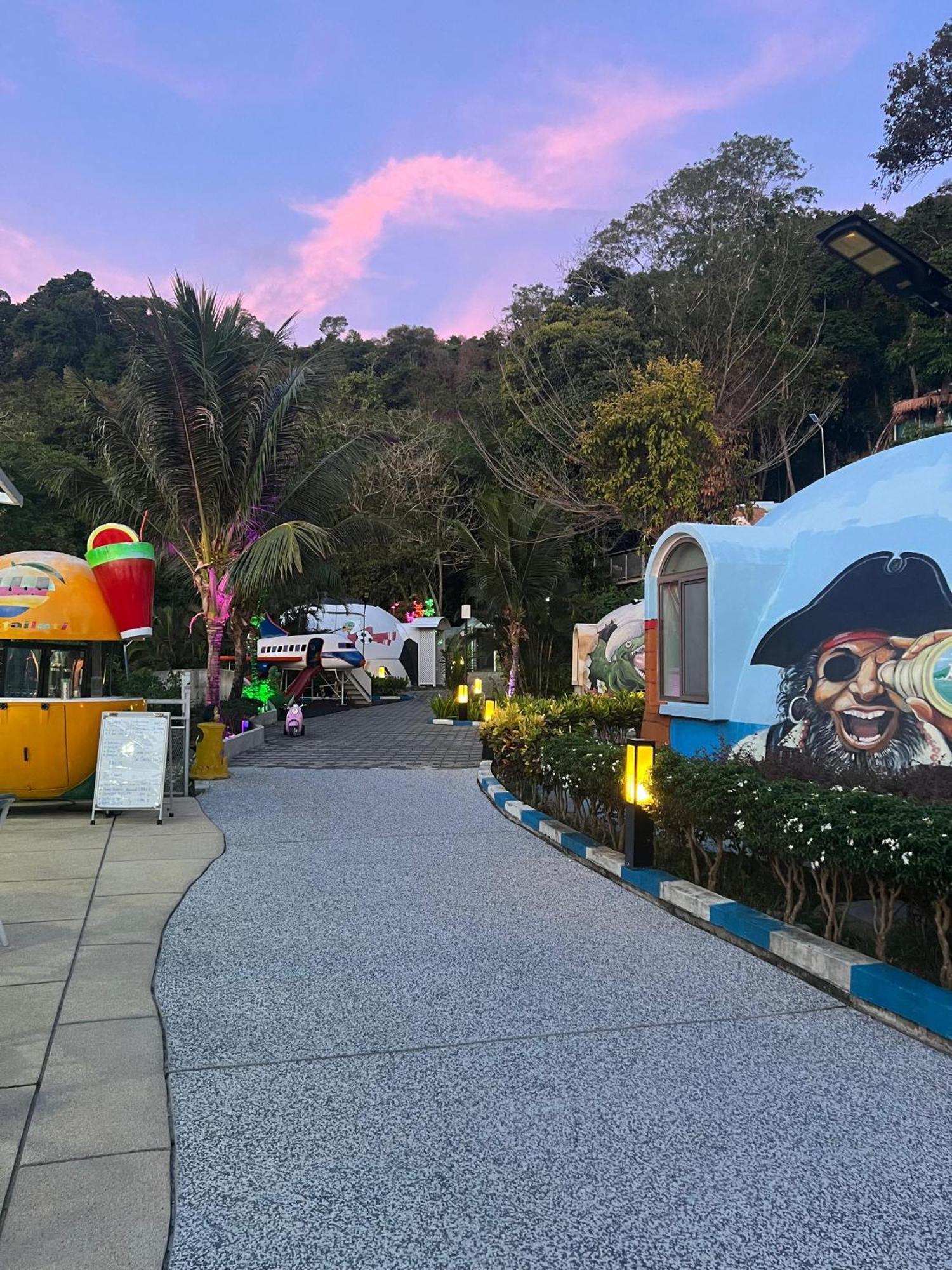 MyRus Resort Langkawi Pantai Cenang  Bagian luar foto